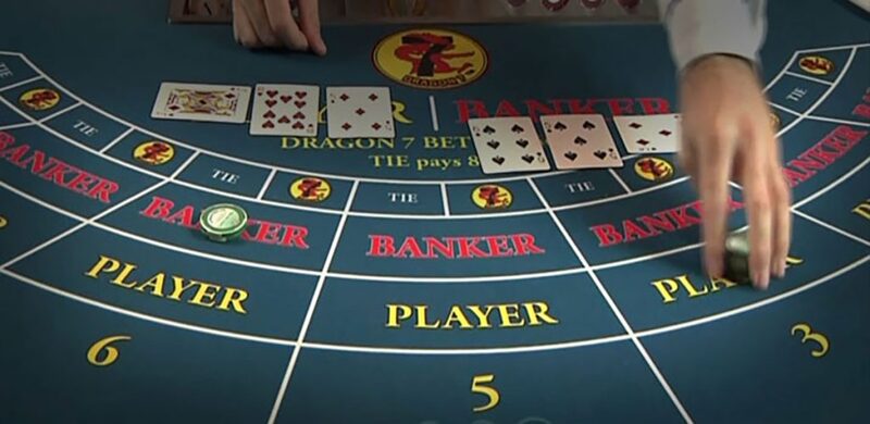 Cược thủ cần hiểu rõ luật rút bài Baccarat